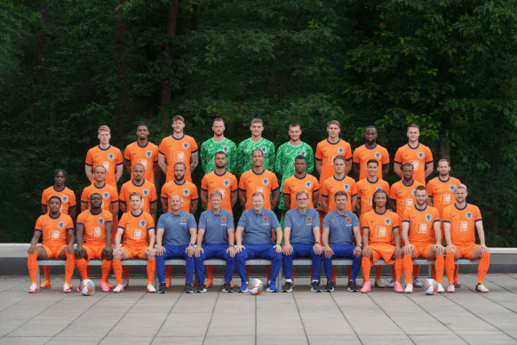 墨尔本城对,决麦克阿瑟,巅峰对决,3377体育官网,3377体育网页版入口,3377体育h5在线官网,3377体育app下载